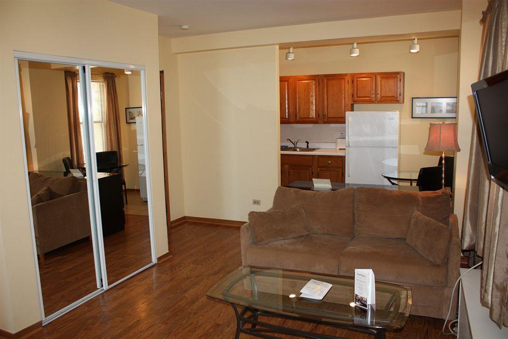 Dewitt Hotel And Suites Chicago Eksteriør bilde