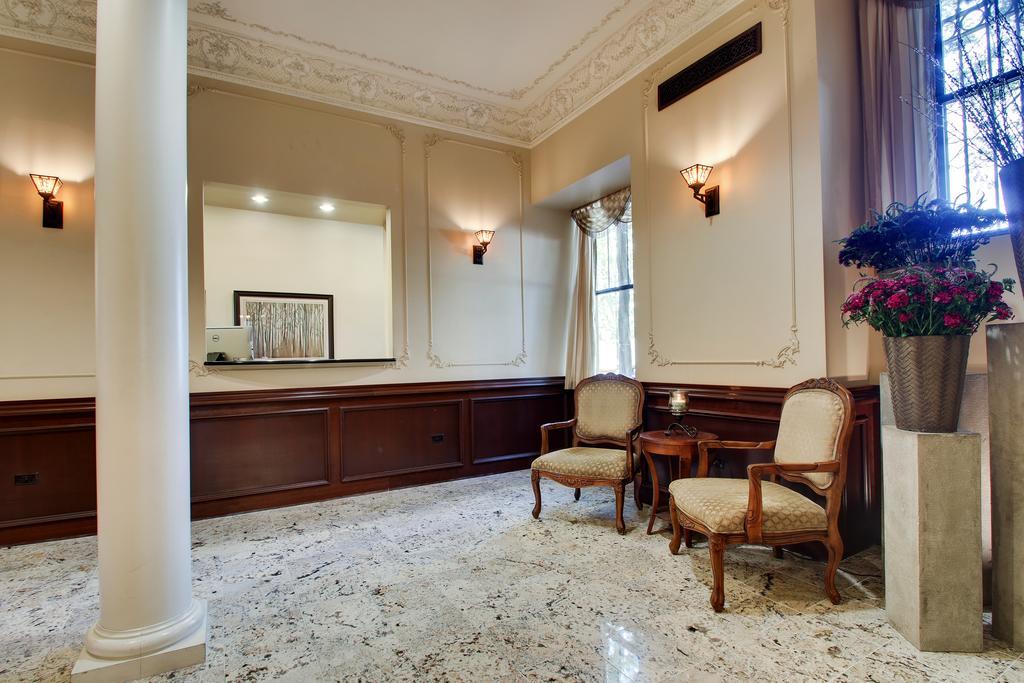 Dewitt Hotel And Suites Chicago Eksteriør bilde