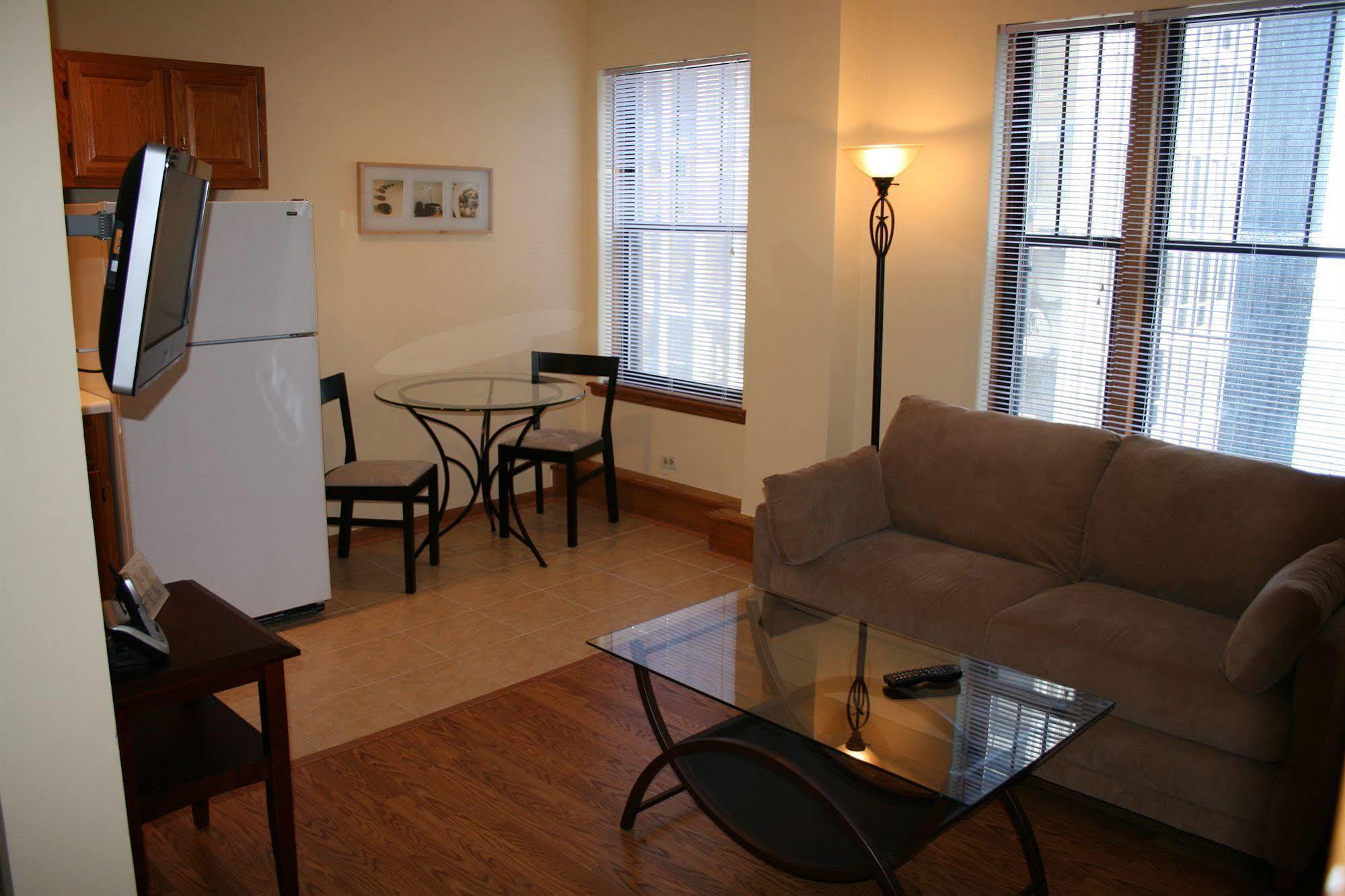 Dewitt Hotel And Suites Chicago Eksteriør bilde