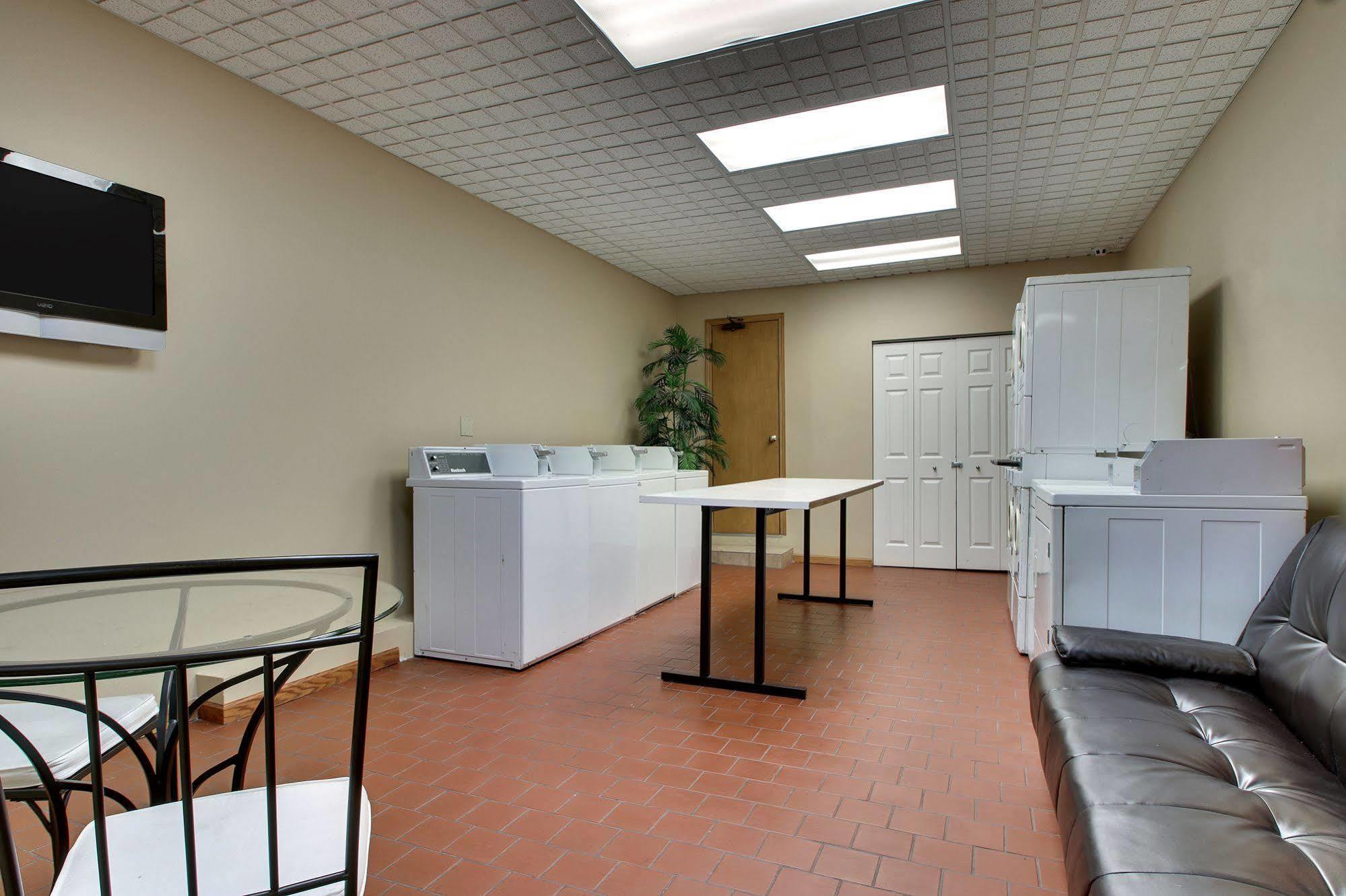 Dewitt Hotel And Suites Chicago Eksteriør bilde